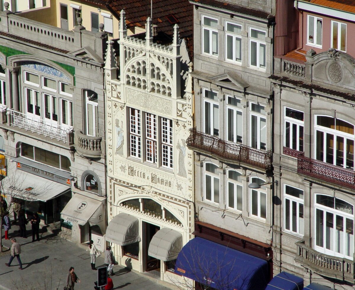 Fachada da Livraria Lello e Irmão de Porto, Portugal